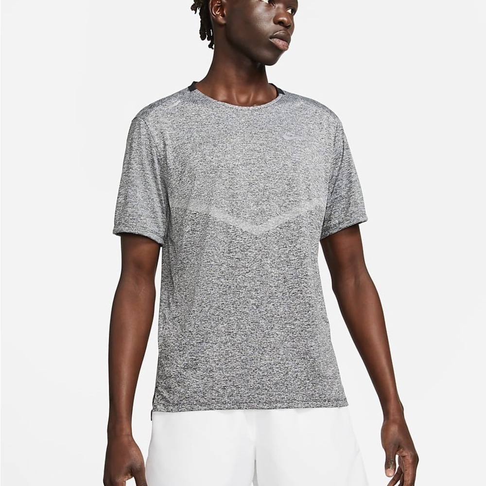 Nike Rise 365 Men's Dri-FIT Short-Sleeve Gray Running Top Size Small